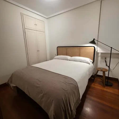 Big With 3 Parking Included Apartmán *