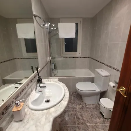 Big With 3 Parking Included * San Sebastián