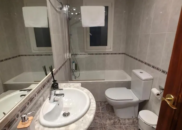 Big With 3 Parking Included * 산세바스티안