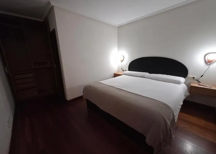 Big With 3 Parking Included 산세바스티안