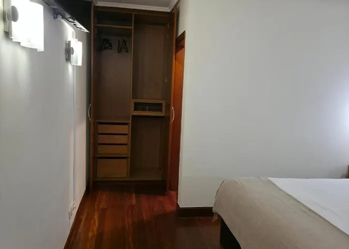 Big With 3 Parking Included 아파트